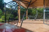 3-bedroom villa in gorgeous Ngaparou with WiFi, AC, 10 min. away from the beach  호텔