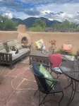 Northstar, a 4 bed house with pool, sauna, hot tub, in enchanting Arroyo Seco. Hotels in Arroyo Seco