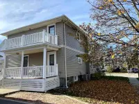 Sunny and spacious 2-BR condo near Hospitals, Universities and Biotechs