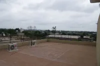 Le Samourai - Entire Modern House in Zanguera near UCAO, Lome with Free WiFi