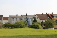 Vacation home Traumblick directly on the lake in Bad Weißenstadt in the Fichtelgebirge. Hotel a WeiBenstadt