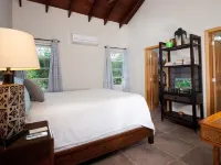 Vacation home in Roatan Hotels in First Bight