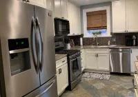 Charming 2-bedroom house within walking distance to Washu and Downtown Clayton