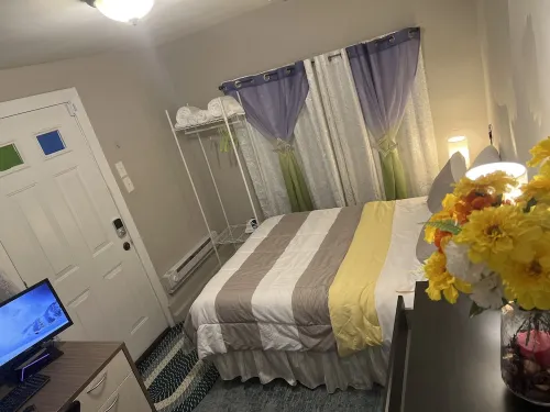 This's private room in Irvington 8 to 10 minutes  to Newark air port
