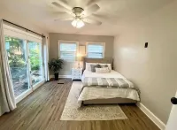 Cozy 1-bedroom apartment in nice New Castle with WiFi, AC Hotels in 