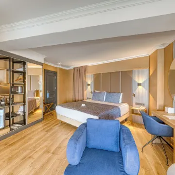 Numa Port Hotel Отели рядом с достопримечательностью «Cleopatra Beach»