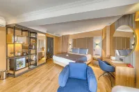 Numa Port Hotel