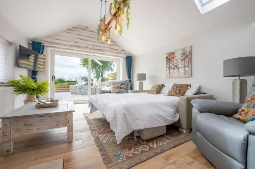 The Cow Stalls - Stunning Farmhouse with Wonderful Views and Garden