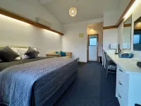 Compact, Cosy Studio Hotels in 