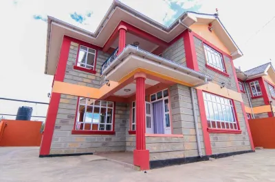 Spacious 4bedroom apartment in Naivasha: WiFi,Own Compound and close to the Lake  호텔