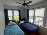 3 bedroom, waterfront cottage on the shores of the Chesapeake Bay.