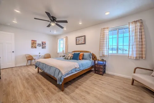 Adventure on Historic Route 66! Brand new renovation!