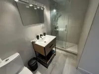 Cosy studio just a stone's throw from metro station D Hotels in Venissieux