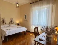 The Hammock, spacious, super-comfortable panoramic penthouse near Rossini Theater