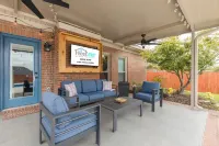 Halcyon Oasis-POOL+Dog Friendly/Close to Eastchase