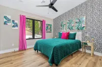 The Kitschy Kactus