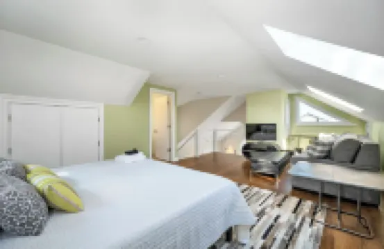 4 Bedrooms Beach house in beautiful Wells. AC, HOT TUB & SUNSET included