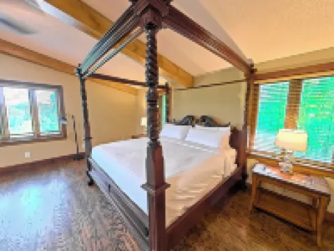 Ultimate Pigeon Forge Getaway 7-Bedroom Retreat Sleeps 20 in the Heart of It All فنادق في 