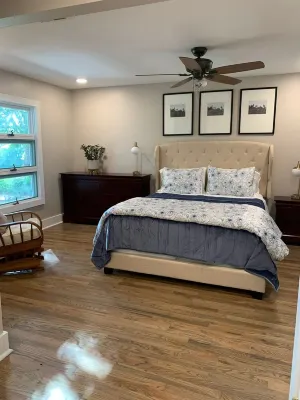 Flower Farm 3BR/2BA Mid-Century Farmhouse Near Mammoth Cave