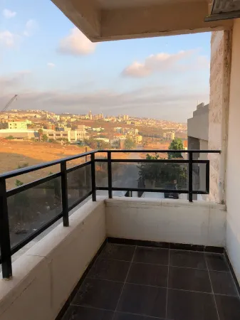 Quite  appt   and sea view to relax your stay 10 min to Sidon  20 min to Beirut