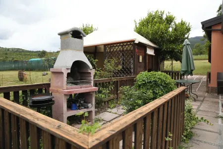 Galileo Holiday House. Nature and relaxation with sauna, swimming pool and pets allowed.