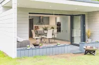 Little Seven Oaks is a one bedroom country retreat set in an ancient woodland.