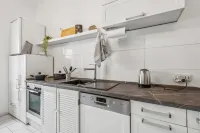 Central location... Ideal for business people, fitters...3 rooms, WiFi, SmartTVs Hotel a Mettmann