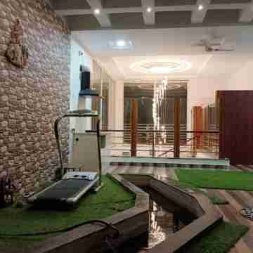 T2 Lovely 2 bedroom hill view with covered parking Fitness & Recreational Facilities