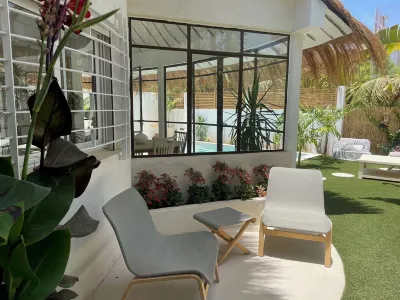 Keur Twins, villa on the beach, private pool, sleeps 6 Các khách sạn ở 