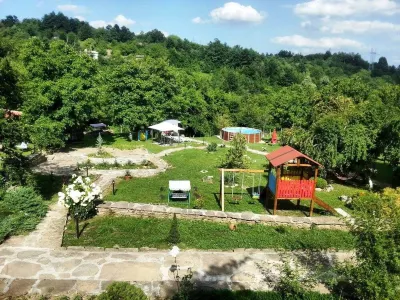 Guest House Stone Paths built in 1885 + BBQ  - Close to many historical places Hotel di 