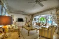 3 Bedroom Beach Front Apartment