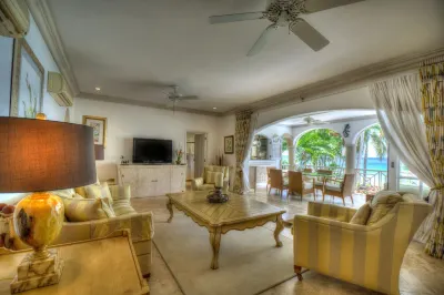 3 Bedroom Beach Front Apartment Hotels in 