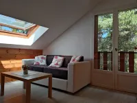 Chalet du Loup at the foot of the slopes Hotels in Montclar