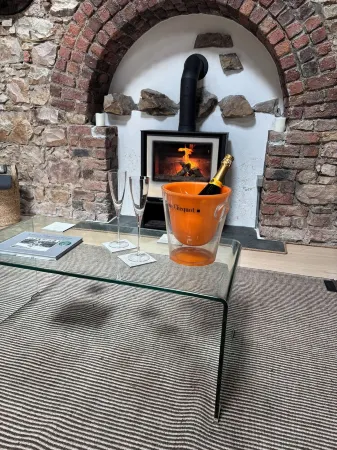 Charming Newly Renovated  Barnhouse in the heart of Enniskerry Отели в г. Бри