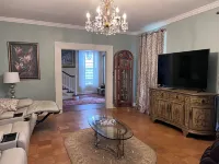 Circa 1891 Historic Governors Inn now available for private stays or events 애슐랜드 호텔