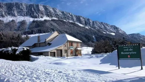 Maison au Pieds des Pistes au Col de Romeyère Các khách sạn ở Rencurel