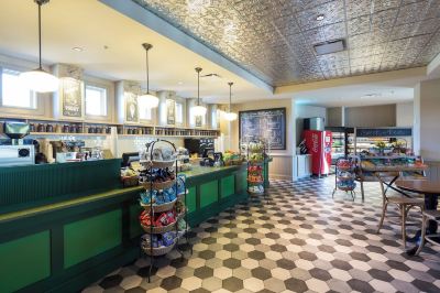 Café Dollywood's DreamMore Resort Photo