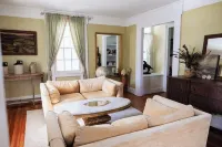 Solomon Ely Homestead - Charming Pittsfield Stay