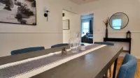 Newly Refreshed 3bd Spacious Unit Minutes from 290