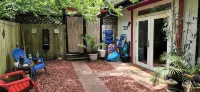 Beach Zen studio-3 miles to beach-private entrance & courtyard-pets allowed Hotels near Emerald Coast Science Center