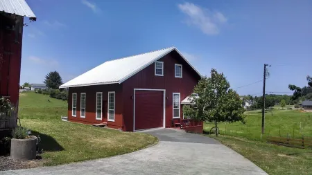 The Library Suite with over 3000 books707) 786-7014