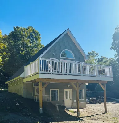 Peaceful Maine Home with Mountain Views Hotels in Kingfield