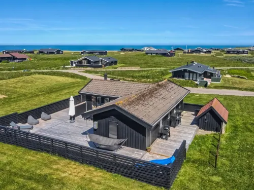 "Frederik" - 250m from the Sea