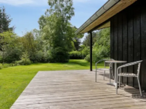 "Skjold" - 600m from the Sea