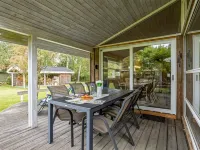 "Fatlinda" - 1km from the Sea - 4-stjärniga