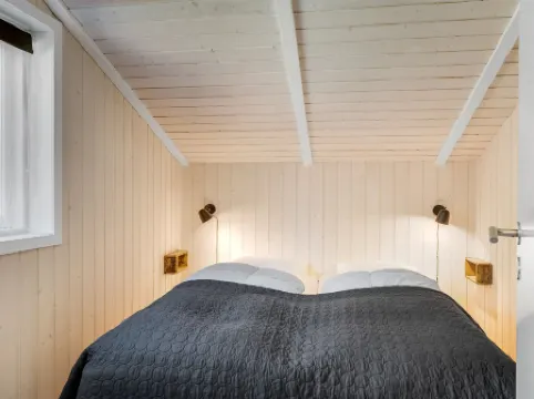 "Atti" - 500m to the Fjord