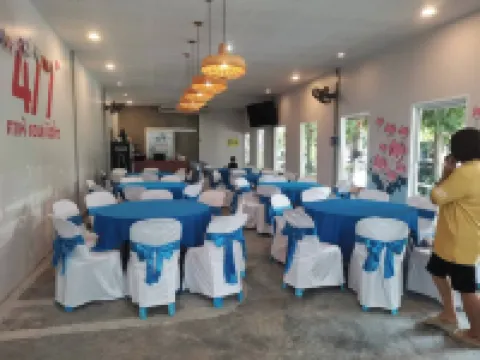 น้ำหอม รีสอร์ท โรงแรมในอำเภอ ทัพทัน