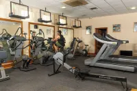 Seven Oaks Hotel - Gym