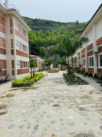 Kwality Beach Resort Отели в г. Мантали