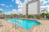 Comfort Inn Anaheim Resort - 2-Star
